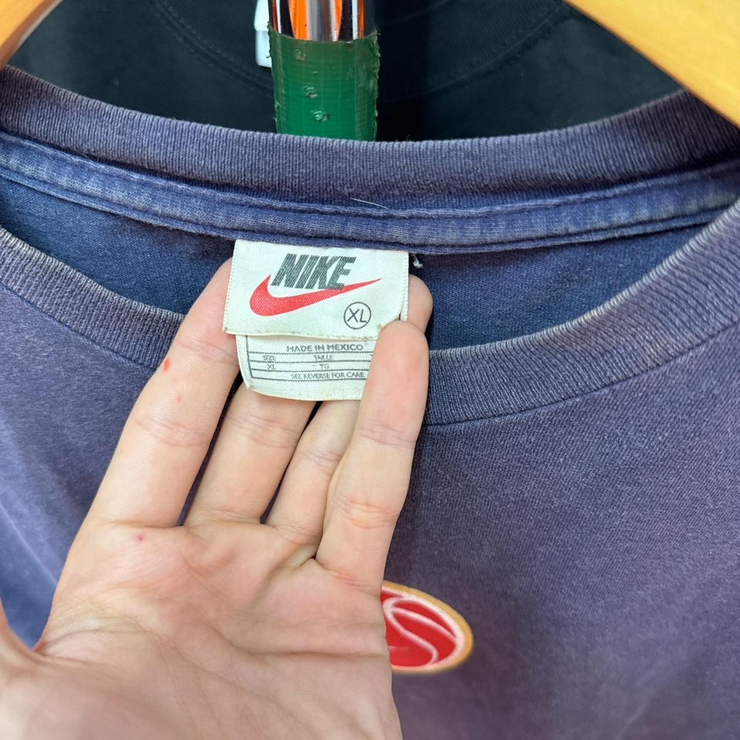 90s nike basketball tee stains